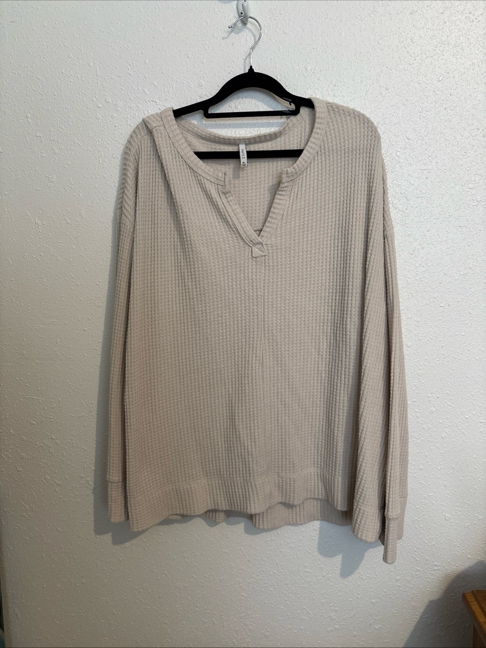 Z Supply Top Womens XL Beige Waffle Knit Thermal Split Neck Long Sleeve #516CL